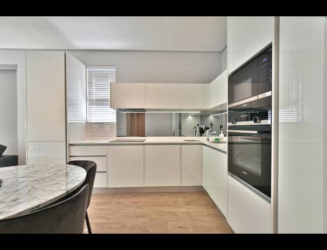 2 BEDROOM APARTMENT FOR SALE IN HOUGHTON